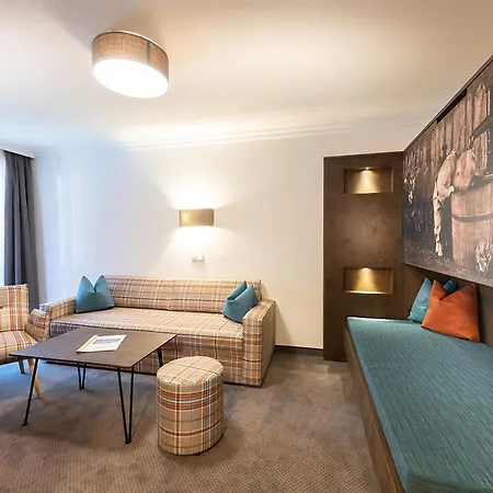 Oberkarteis Hotel 4*