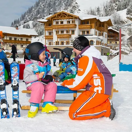Hotel Oberkarteis Huttschlag