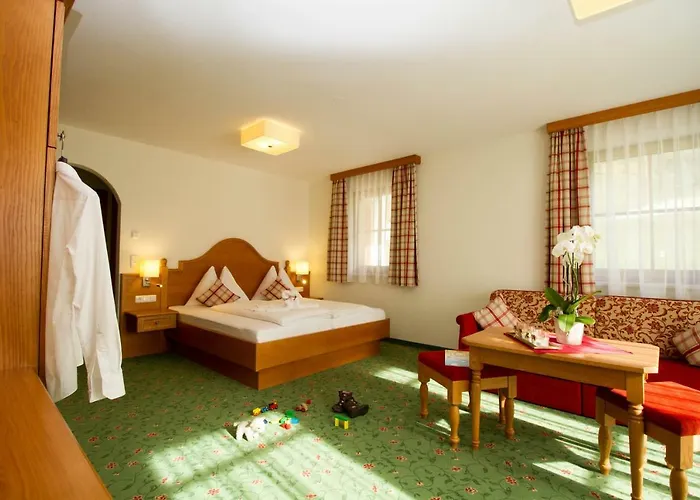 Oberkarteis Hotel 4*